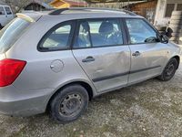 Gebraucht Skoda Fabia Classic 69 PS (50 kW) 2010 Gelb Kombi