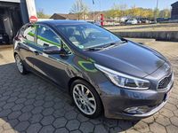 Gebraucht Kia Ceed Spirit 128 PS (94 kW) 2014 Grau Kleinwagen