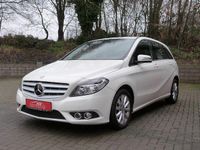 Gebraucht Mercedes B180 Edition 122 PS (89 kW) 2013 Weiß Van / Kleinbus