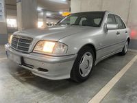 Gebraucht Mercedes 240 170 PS (125 kW) 1998 Silber Limousine