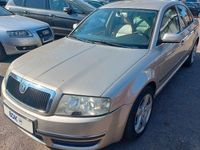 Gebraucht Skoda Superb 163 PS (119 kW) 2005 Beige Limousine