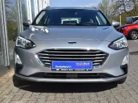 Używany Ford Focus Cool & Connect 101 KM (74 kW) 2019 Srebrny Kombi