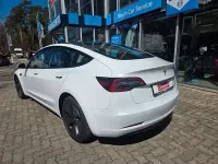 Gebraucht Tesla Model 3 258 kW (351 PS) 2022 Weiß Limousine