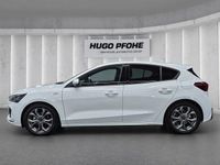 Gebraucht Ford Focus ST-Line X 155 PS (114 kW) 2024 Frozen white uni Limousine