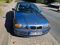 Gebraucht BMW 318 118 PS (86 kW) 1998 Blau Limousine
