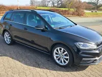 Gebraucht VW Golf VII Highline 150 PS (110 kW) 2019 Schwarz Kombi