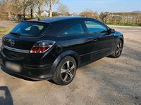 Gebraucht Opel Astra GTC 115 PS (84 kW) 2009 Schwarz Coupé