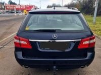 Gebraucht Mercedes E350 231 PS (169 kW) 2010 Blau Kombi