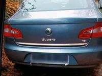 Gebraucht Skoda Superb 160 PS (117 kW) 2012 Silber Limousine