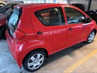 Gebraucht Toyota Yaris 65 PS (47 kW) 2007 Rot Kleinwagen