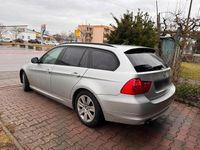 Gebraucht BMW 320 170 PS (125 kW) 2010 Silber Kombi