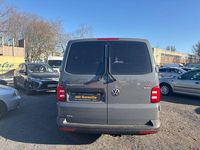 Gebraucht VW Transporter 204 PS (150 kW) 2016 Grau Van