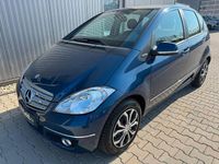 Gebraucht Mercedes A180 116 PS (85 kW) 2010 Blau Limousine