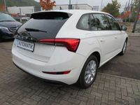 gebraucht Skoda Scala 1.0 TSI JOY AT LED SHZ PDC DAB Kamera Winterreifen