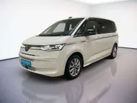Usata VW T7 Style 150 CV (110 kW) 2024 Bianco Furgone