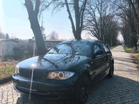 Gebraucht BMW 118 143 PS (105 kW) 2011 Schwarz Kleinwagen