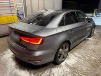 Gebraucht Audi A3 S-Line 125 PS (91 kW) 2015 Grau Limousine