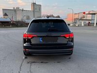 Gebraucht Audi A4 150 PS (110 kW) 2017 Schwarz Kombi