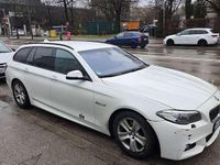 Gebraucht BMW 530 Lifestyle 235 PS (172 kW) 2017 Beige Kombi