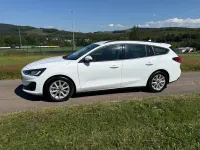 Gebraucht Ford Focus Cool & Connect 120 PS (88 kW) 2023 Weiß Limousine
