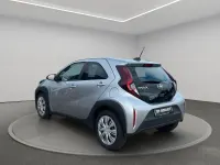 Gebraucht Toyota Aygo X X-play 72 PS (52 kW) 2022 Silber SUV