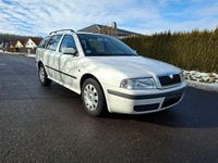 Gebraucht Skoda Octavia Ambiente 102 PS (75 kW) 2009 Weiß Limousine