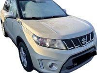Gebraucht Suzuki Vitara 140 PS (102 kW) 2017 Beige SUV