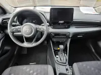 Neu Toyota Yaris Hybrid 116 PS (85 kW) 2026 Schwarz Limousine