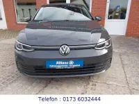 Gebraucht VW Golf VIII Life 150 PS (110 kW) 2022 Reflexsilber (metallic) Kombi
