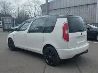 Gebraucht Skoda Roomster Noire 86 PS (63 kW) 2014 Weiß Van / Kleinbus