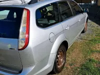 Usado Ford Focus 109 CV (80 kW) 2011 Plateado Familiar