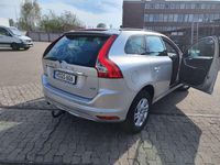 Gebraucht Volvo XC60 Momentum 136 PS (100 kW) 2015 SUV