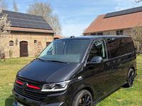 Second-hand VW Multivan Highline 230 CP (169 kW) 2024 Negru Monovolum