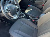 Gebraucht Ford Fiesta Titanium 101 PS (74 kW) 2016 Grau Kleinwagen