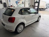 Gebraucht VW Polo Comfortline 75 PS (55 kW) 2016 Weiß Limousine