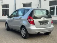 Gebraucht Mercedes A180 109 PS (80 kW) 2011 Silber Kleinwagen