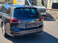 Gebraucht VW Passat Business 150 PS (110 kW) 2019 Mangangrau Kombi