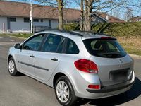 Gebraucht Renault Clio GrandTour 75 PS (55 kW) 2012 Silber Kombi