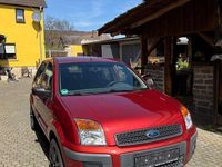 Gebraucht Ford Fusion 80 PS (58 kW) 2006 Rot Kleinwagen