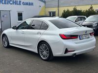 gebraucht BMW 320 d xDrive LUXURY Glas AHK Virtual+ Leder Sportsitze