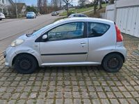 Gebraucht Peugeot 107 68 PS (50 kW) 2005 Silber Kleinwagen