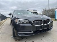 Gebraucht BMW 520 Performance 190 PS (139 kW) 2015 Grau Limousine