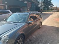 Gebraucht Mercedes E200 184 PS (135 kW) 2005 Grau Kombi