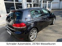 Gebraucht VW Golf VI Team 105 PS (77 kW) 2011 Schwarz Kleinwagen