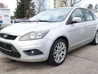 Usado Ford Focus Sport 116 CV (85 kW) 2009 Plateado Berlina