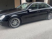 Gebraucht Mercedes E200 Classic 163 PS (119 kW) 2004 Schwarz Limousine