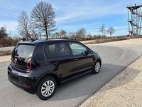 Gebraucht VW e-up! Style 61 kW (83 PS) 2022 Schwarz Kleinwagen