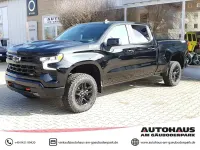 Neu Chevrolet Silverado 360 PS (264 kW) 2025 Schwarz SUV