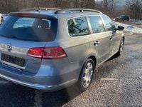 Gebraucht VW Passat Comfortline 170 PS (125 kW) 2012 Blau Limousine