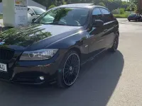 Gebraucht BMW 318 Sport Line 143 PS (105 kW) 2010 Schwarz Limousine